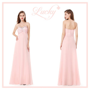 Vestido strapless rosa con detalles de piedras