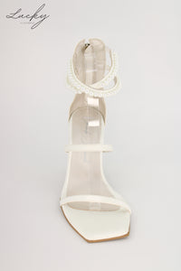 Sandalia venecia blanca alta con perlas