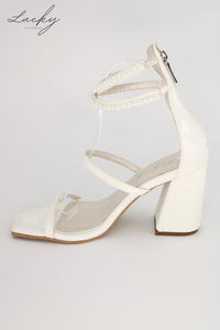 Sandalia venecia blanca alta con perlas