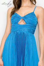 Cargar imagen en el visor de la galería, Vestido sky blue plisado