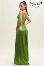 Cargar imagen en el visor de la galería, Vestido verde metalico un hombro