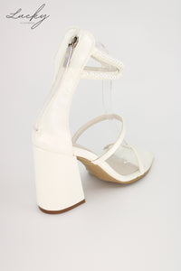 Sandalia venecia blanca alta con perlas