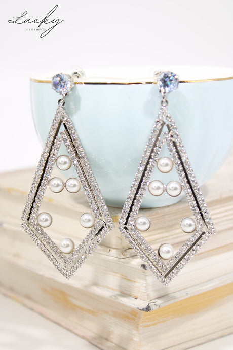 Arete plateado