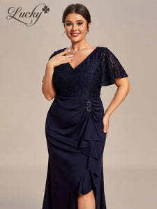 Vestido azul plus con manga y encaje