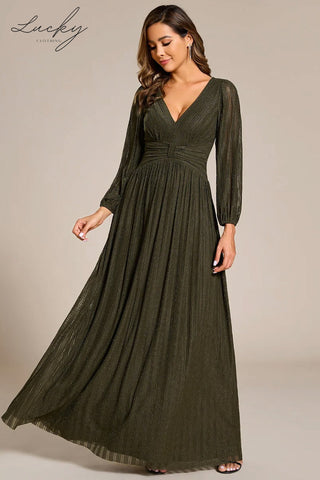 Vestido verde oliva plisado con mangas