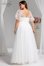 Cargar imagen en el visor de la galería, Vestido blanco con encaje y manga corta
