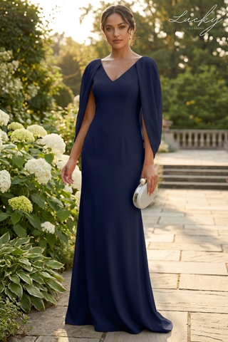 Vestido azul navy con capa