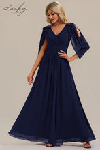 Cargar imagen en el visor de la galería, Vestido azul navy con detalles en hombros