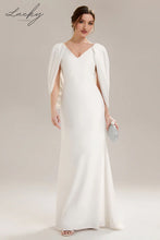 Cargar imagen en el visor de la galería, Vestido blanco con capa