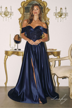 Cargar imagen en el visor de la galería, Vestido navy volado con lentejuelas