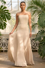 Cargar imagen en el visor de la galería, Vestido beige strapless plisado