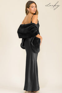 Vestido negro con estola
