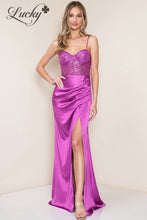 Cargar imagen en el visor de la galería, Vestido magenta con lentejuelas en top