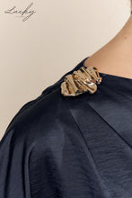 Cargar imagen en el visor de la galería, Vestido midi navy con una manga