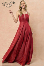 Cargar imagen en el visor de la galería, Vestido rojo con brillos