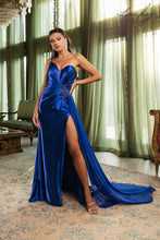 Cargar imagen en el visor de la galería, Vestido azul rey con cola