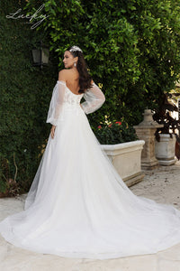 Vestido blanco con mangas desmontables