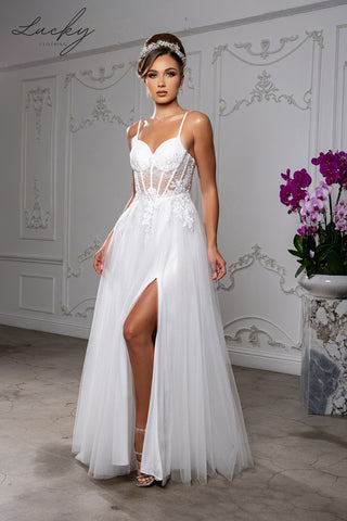 Vestido blanco de tirantes con piedras