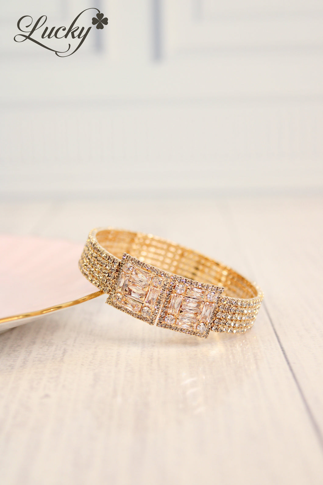 Brazalete dorado