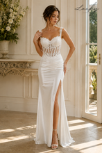 Cargar imagen en el visor de la galería, Vestido blanco al cuerpo de satin