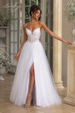 Cargar imagen en el visor de la galería, Vestido blanco strapless con encaje