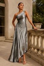 Cargar imagen en el visor de la galería, Vestido black silver plisado