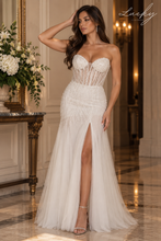 Cargar imagen en el visor de la galería, Vestido blanco al cuerpo con piedras