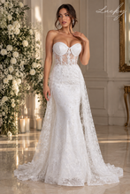 Cargar imagen en el visor de la galería, Vestido blanco strapless con cola y brillos