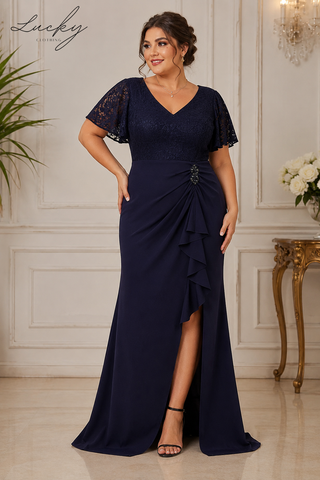 Vestido azul plus con manga y encaje