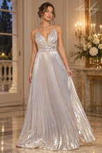 Cargar imagen en el visor de la galería, Vestido champagne metalico plisado