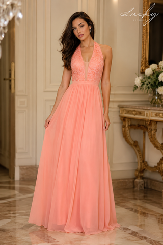 Vestido coral claro con transparencia y encaje arriba