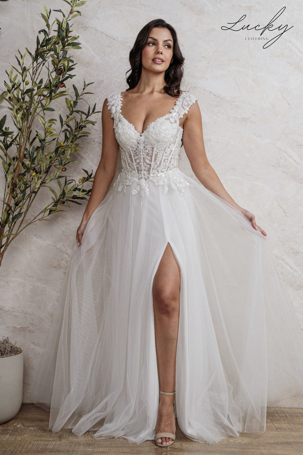 Vestido blanco con encaje y brillos