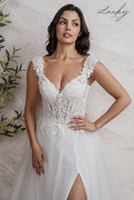 Cargar imagen en el visor de la galería, Vestido blanco con encaje y brillos