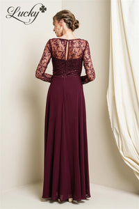 Vestido vino con mangas y encaje