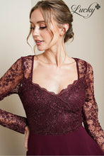 Cargar imagen en el visor de la galería, Vestido vino con mangas y encaje