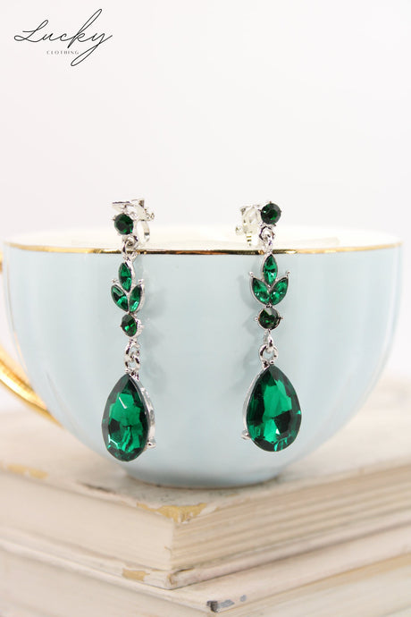 Arete plateado y verde de clip