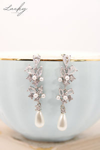 Arete plateado